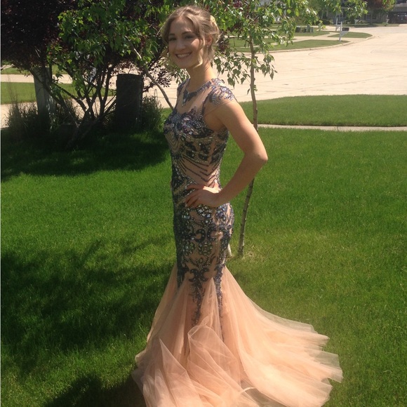 Meet your Posher, Heather - Picture 3 of 11